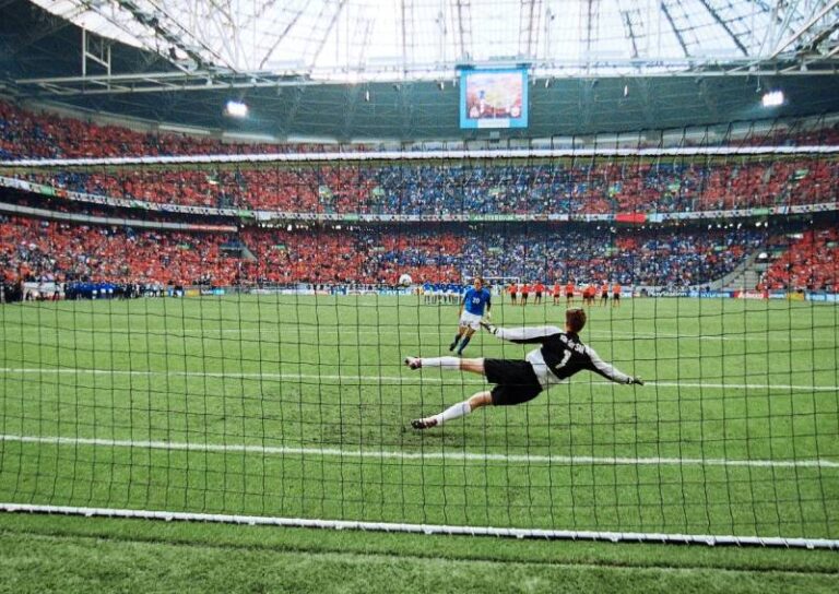 Cách Chơi Kèo Bóng Đá Penalty Từ Cao Thủ Lâu Năm 11 Cách Chơi Kèo Bóng Đá Penalty Từ Cao Thủ Lâu Năm
