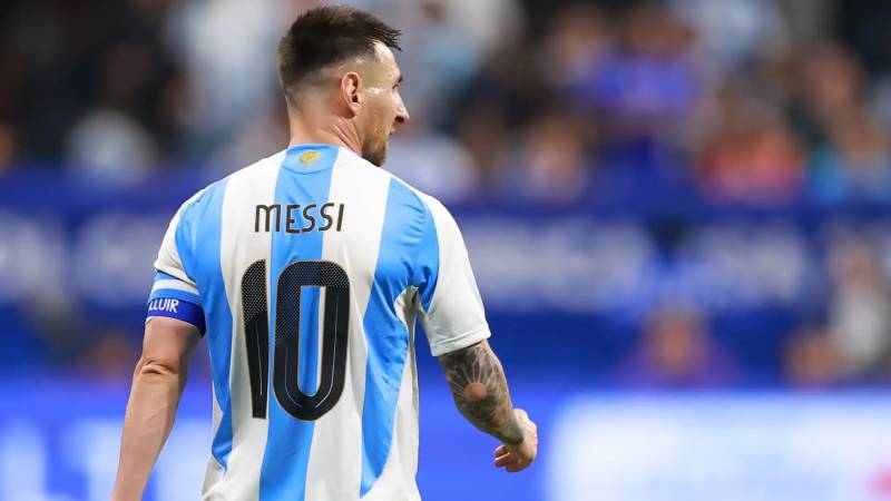 Cầu Thủ Áo Số 10 – Biểu Tượng Bất Diệt Của Bóng Đá Thế Giới 4 Messi – Nguoi hoan thien khai niem ao so 10 hien dai